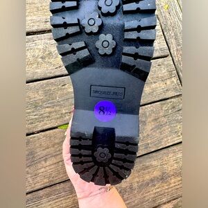 Sincerely Jules 8.5 White Boots. One small purple spot, could possibly clean off